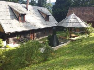 Koča Dobnik 